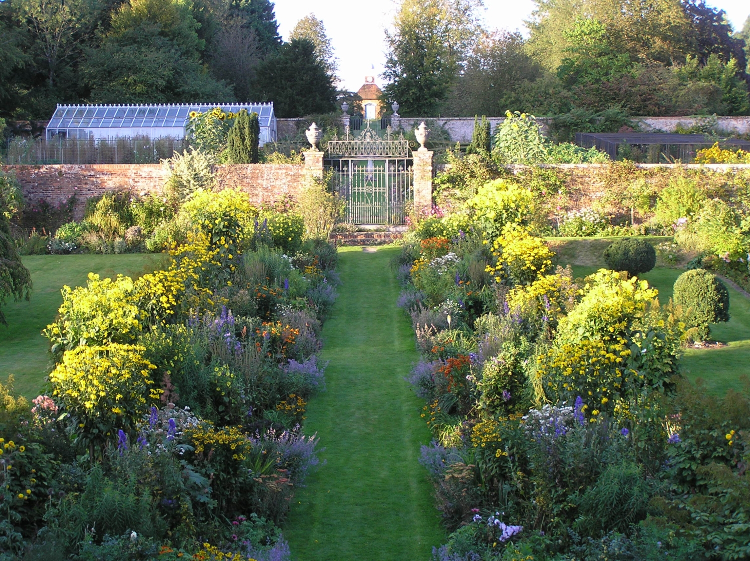Bramdean House, Alresford, Hampshire, SO24 0JU National Garden Scheme
